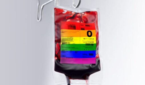 В Канаде разрешили геям быть донорами крови