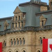 Цены на жилье в Канаде «должны» быть высокими
